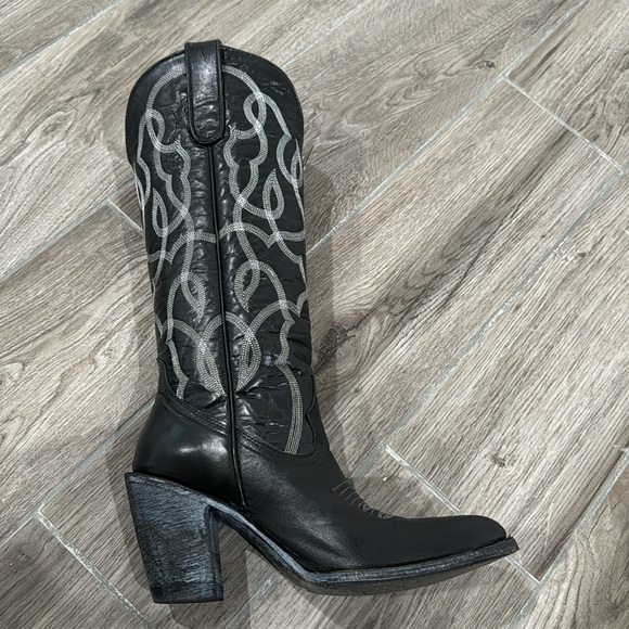 Idyllwind Woman’s Revenge Boots by Miranda Lambert - Picture 8 of 10